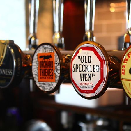 Kings Arms Hotel 比斯特 外观 照片