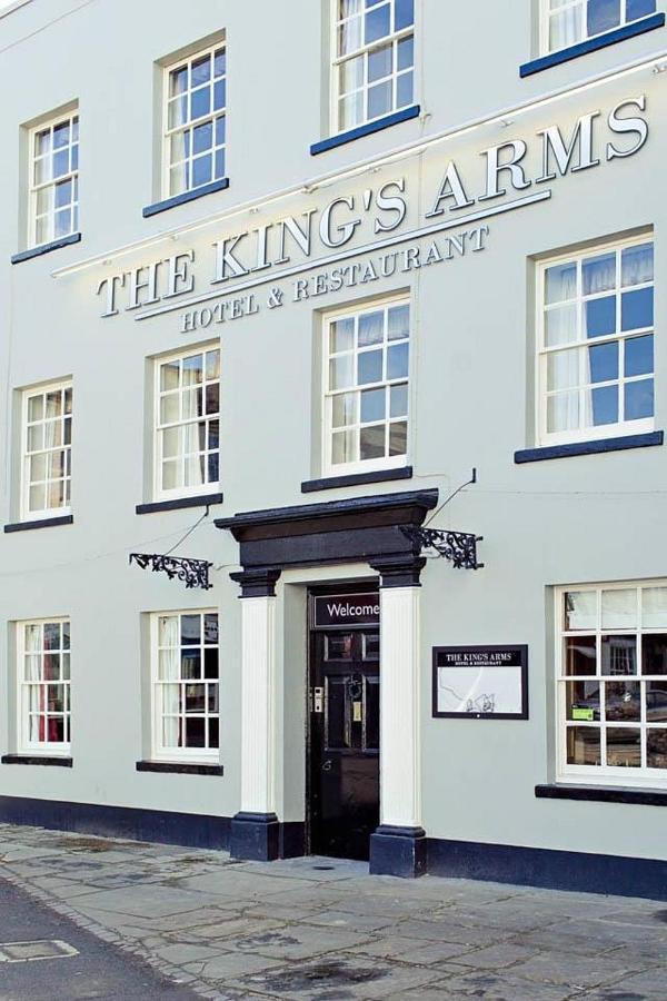 Kings Arms Hotel 比斯特 外观 照片